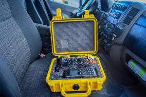 U. San Sebastián donó teléfono satelital a Hospital de Futaleufú