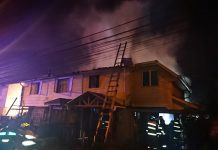 Incendio que afectó a dos viviendas en el sector de Francke dejó a 6 personas damnificadas
