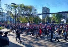 Miles de osorninos repletaron el centro para manifestar pacíficamente. El punto negro fueron los nuevos desmanes