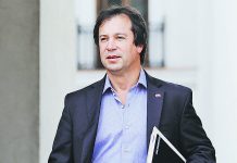 Palacios dice que «nos alegra» que Contraloría zanjara que feriantes accedan a bono pyme con permiso municipal al día