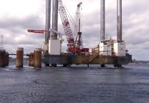 Tras cese de faenas en obras del Puente Chacao trabajadores manifestaron su incertidumbre