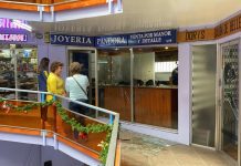 Millonario robo afectó a joyería y otros locales comerciales