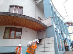 7 detenidos, saqueos al municipio local y comercio, fue el saldo de manifestaciones en Puerto Montt