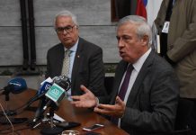 Ministro de Salud visitó la región de Los Lagos anunció varias medidas para combatir la pandemia