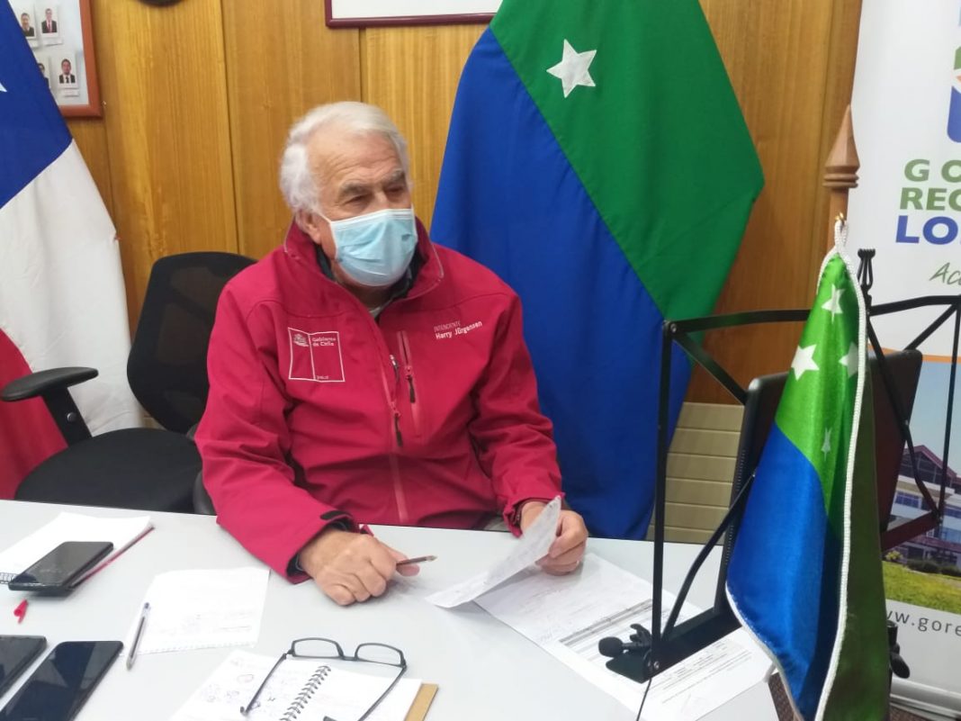 Intendente Harry Jurgensen en una de las constantes videoconferencias que sostiene a diario Foto: Gentileza Coico Brown)