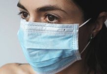 OMS recomienda el uso de mascarillas en reuniones familiares de Navidad