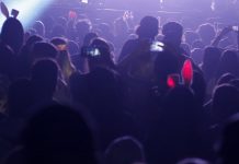 Masiva fiesta de fin de año desencadenó brote de COVID-19 en Panguipulli