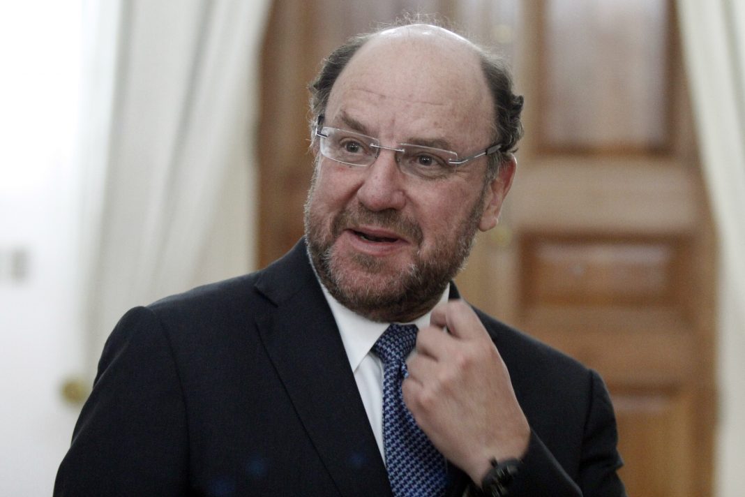 Ministro Fernandez, recibe al nuevo presidente de la CPC, Alfredo Moreno.