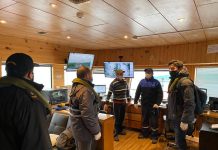 Dirección del Trabajo y Armada inician fiscalización de medidas contra Covid-19 en centros de cultivo de salmones