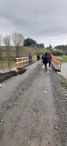 Cierran tránsito en puente Trumao 2 en la comuna de San Pablo por socavón en acceso