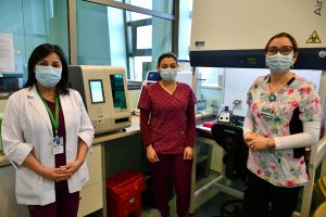 Nuevo equipo para análisis de PCR aumentará a 800 las muestras en el hospital de Puerto Montt