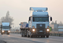 Camioneros salen desde Punta Arenas a la Moneda para exigir conexión por territorio chileno para evitar abusos argentinos