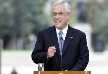 Cadem: Aprobación del Presidente sube al 20% y un 49% evalúa negativamente el cambio de gabinete