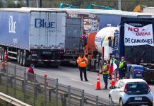 Camioneros anuncian suspensión del paro en Valparaíso tras siete días