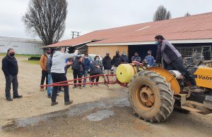 Certifican a trabajadores agrícolas y profesionales del agro en el uso y manejo de plaguicidas.