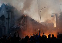 Balance de Carabineros tras 18 de octubre: Hubo un fallecido y 580 detenidos a nivel nacional