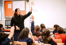 Llaman a profesores de la región de Los Lagos a postular al Global Teacher Prize Chile hasta este domingo