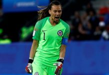 Tiane Endler vuelve a ser nominada como mejor arquera en los premios The Best