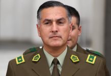 Gobierno remueve a general director Mario Rozas tras menores baleados por Carabineros