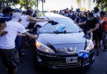 Entre el dolor y el caos: Argentina le dio su último adiós a Diego Maradona