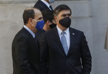 Inminente renuncia de Desbordes aumenta tensión: Monckeberg se inclina por quedarse en La Moneda