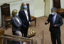 Senado aprueba reajuste al sector público en extenso debate y retrasa tramitación en la Cámara