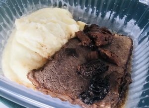 Entidades de beneficencia prueban platos típicos regionales