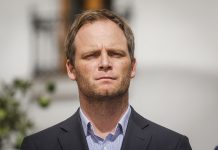 Exsubsecretario Arturo Zúñiga confirmó su candidatura para ser constituyente