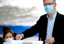 Joaquín Lavín confirmó que va “a asumir el desafío presidencial”