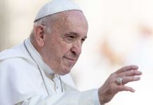 El papa dice que el 2021 será un buen año si las personas cuidan de los otros