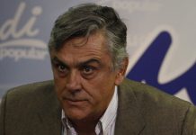 Pablo Longueira baja su candidatura a la Constituyente y renuncia a la UDI