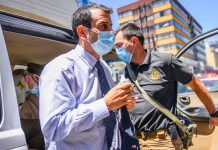 «Si entras te voy a aforrar»: Ministro Delgado vive tenso momento en velorio de agricultor en La Araucanía