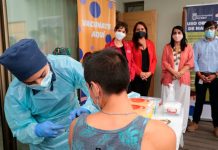 Vacunación en centros Sename: Más de 1.500 adolescentes y trabajadores han sido inoculados con primera dosis