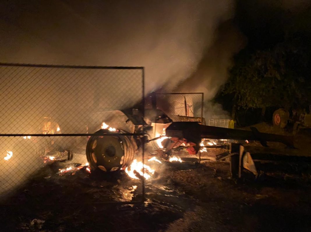 5d2c32e3-ataque-incendiario-en-freire-twitter.