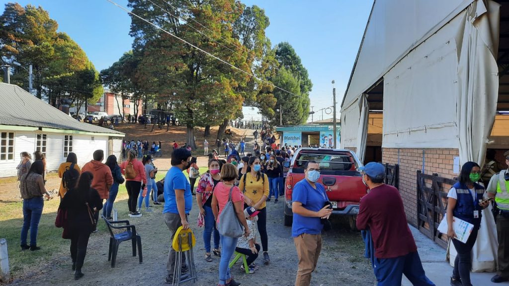 Recinto Sago cierra sus puertas por hoy ante aglomeraciones y mañana atenderá en horario continuado