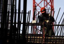 Cesantía se mantuvo en 10,3%, pero cae la fuerza de trabajo