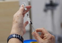 Cuatro de cada cinco chilenos apoyan la vacunación obligatoria en el trabajo