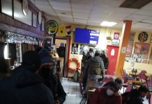 Puerto Montt: dos restorán fueron descubierto atendiendo público de manera clandestina
