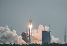 Gran cohete chino está fuera de control y regresará a la Tierra este fin de semana