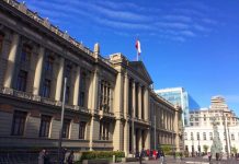 Justicia elevó penas para detectives que asesinaron a estudiante de periodismo en 1980