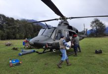 FACH realiza operativo de abastecimiento en sectores aislados de la región de Los Lagos