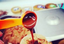 En Frutillar producen helados y manjar en base a la mejor leche fresca de la zona