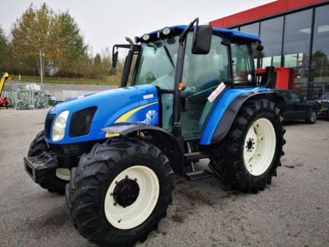 NEW HOLLAND