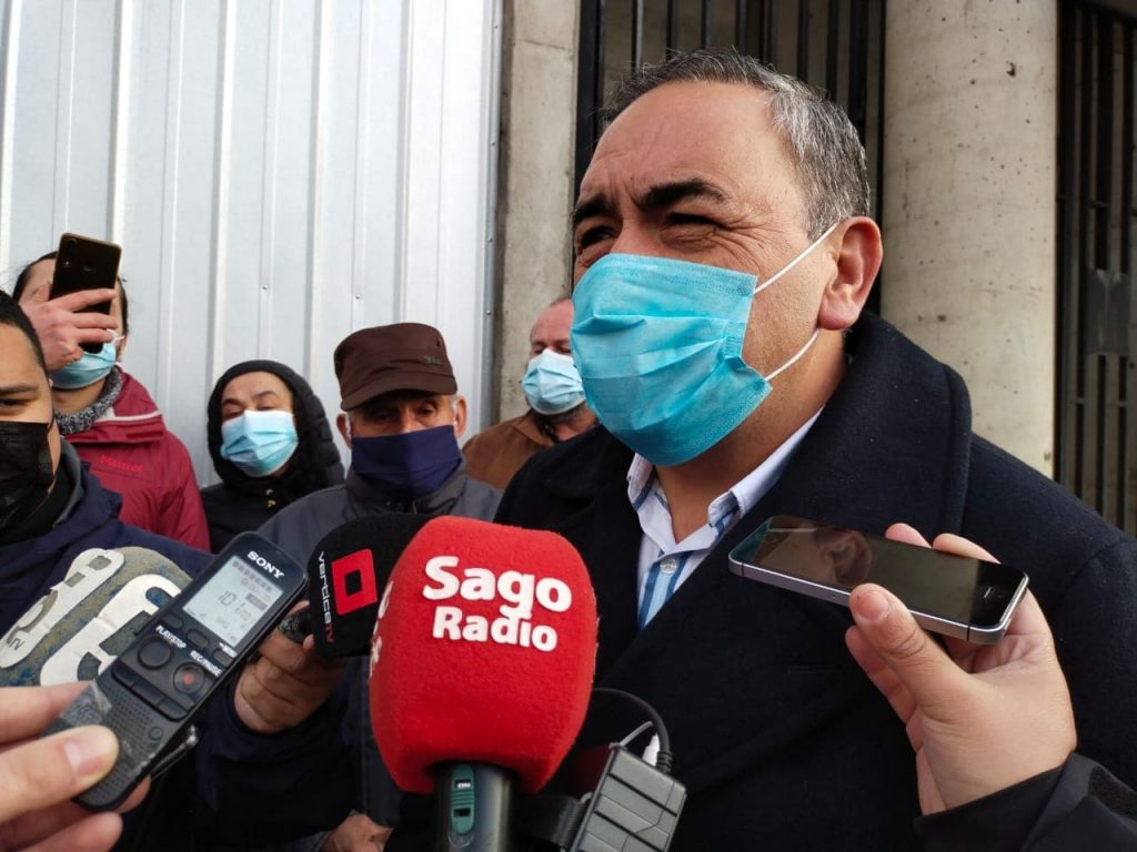 Vecinos de Huelmo en Puerto Montt y diputado Espinoza ofician al SEA por instalación de psicultura