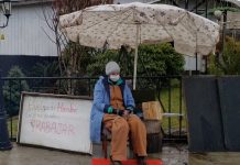 Mujer depuso huelga de hambre en Puerto Montt tras acuerdo con seremi: Lleva 15 meses sin trabajar