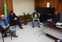 Camioneros de Palena se reúnen con Gobernador Vallespín en Puerto Montt