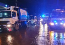2 trabajadores en riesgo vital tras accidente de tránsito en Quellón