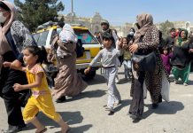 Cancillería confirmó que evacuará a diez familias de Afganistán