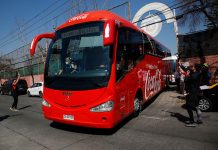 La Roja emprendió vuelo a Quito, ciudad en la que por clasificatorias no rescata puntos hace 24 años