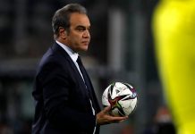 Martin Lasarte aborda el caso de Robbie Robinson y no le cierra las puertas de la Roja